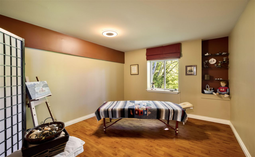 Massage/office