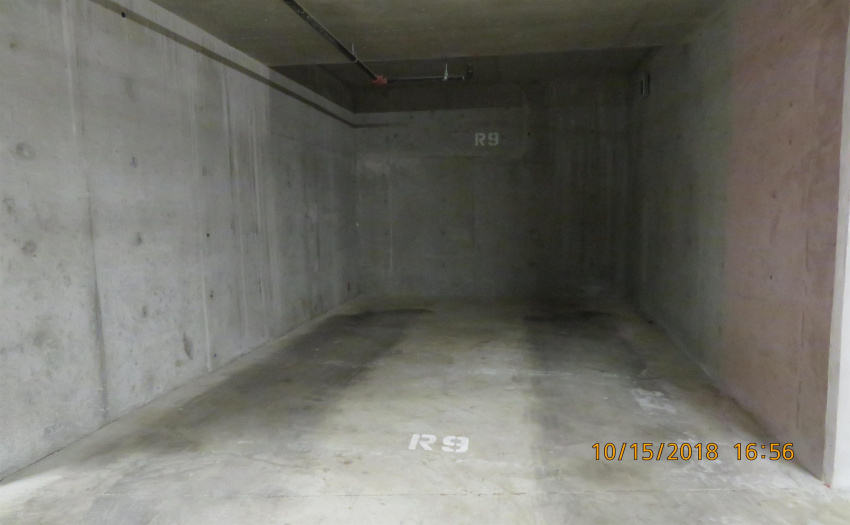 Parking #R9 (P1)