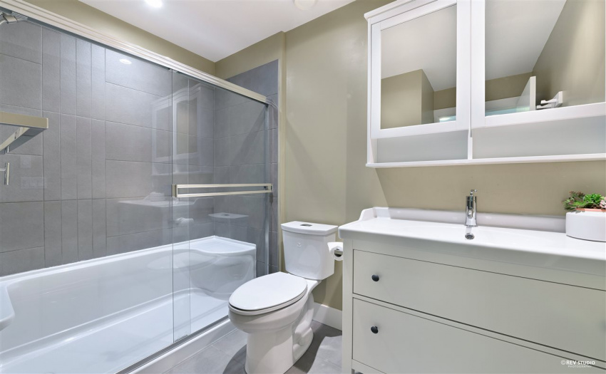 Ensuite