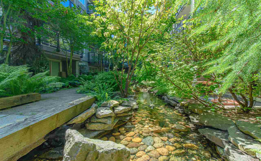 Building water feature