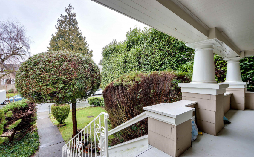 Shows the original stateliness of the house.