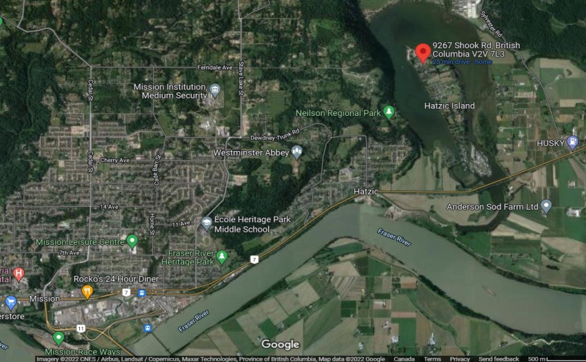Green Acres is a quick 5-7 minute drive to shopping and amenities.