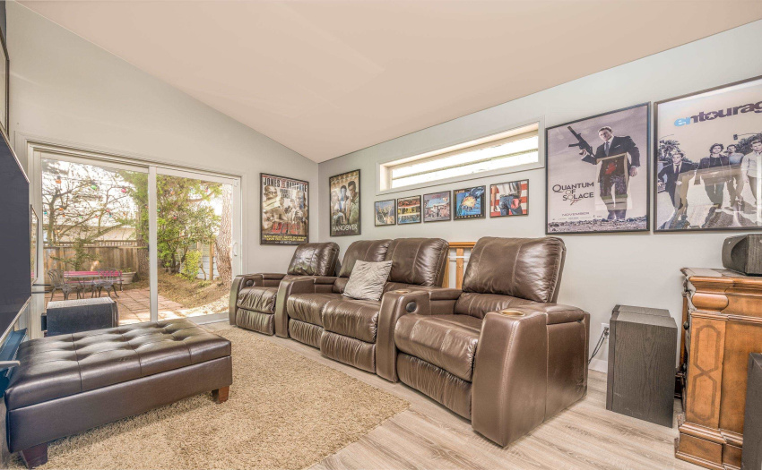 Plenty of seating for everyone or make this a bedroom