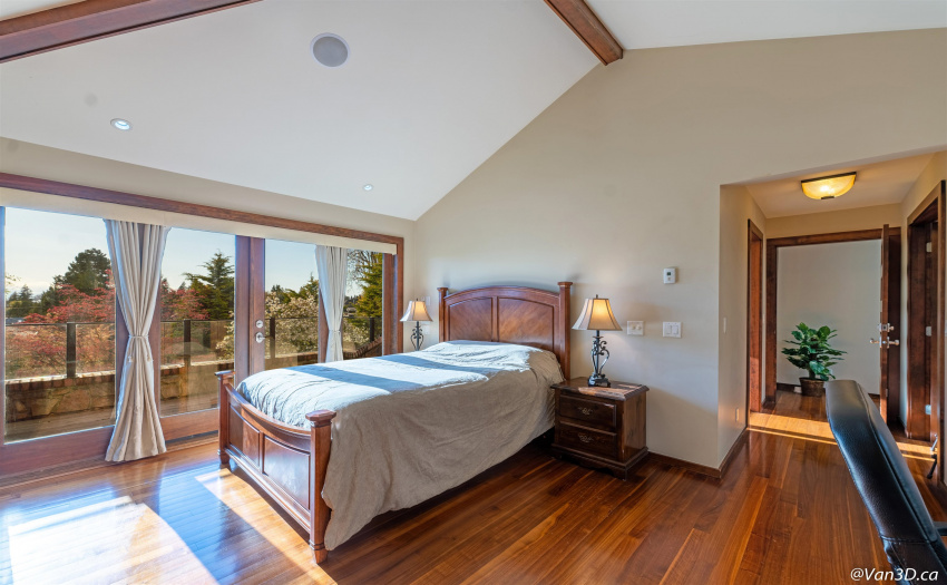 Upstairs Master Bedroom