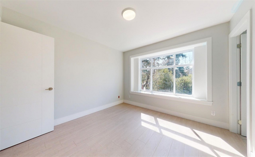2681 41ST E, Vancouver, BC V5R 2W6, 8 Bedrooms Bedrooms, ,6 BathroomsBathrooms,Multifamily,For Sale,41ST,R2449816