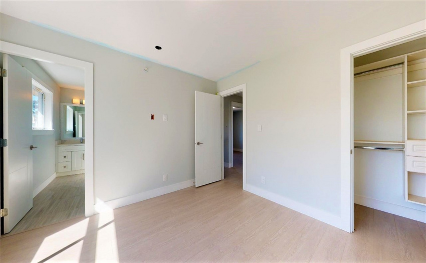 2681 41ST E, Vancouver, BC V5R 2W6, 8 Bedrooms Bedrooms, ,6 BathroomsBathrooms,Multifamily,For Sale,41ST,R2449816