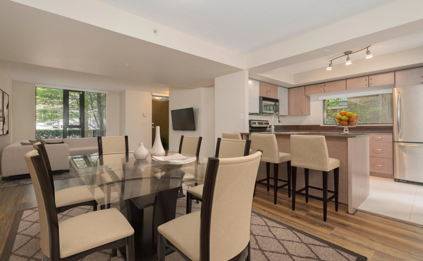 Dining Room & Open Concept Kitchen