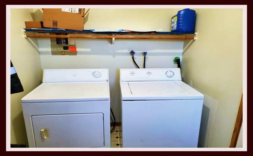 10027 120, Surrey, BC V3V 4E3, 4 Bedrooms Bedrooms, ,2 BathroomsBathrooms,Multifamily,For Sale,120,R2480491
