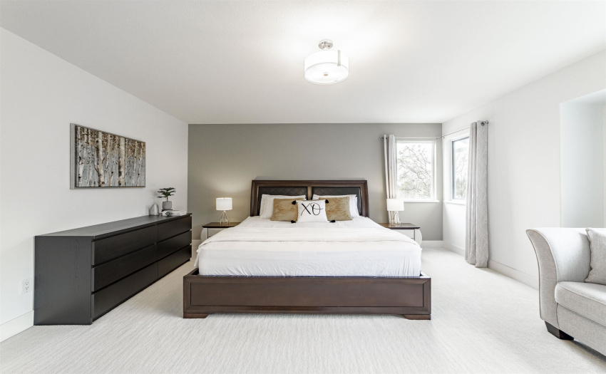 NICE SPACIOUS RECTANGULAR SHAPE WITH NO ODD WASTED SHAPES OR CORNERS