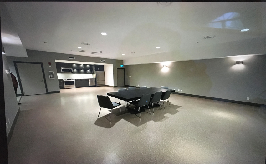 30 ft x 26 ft