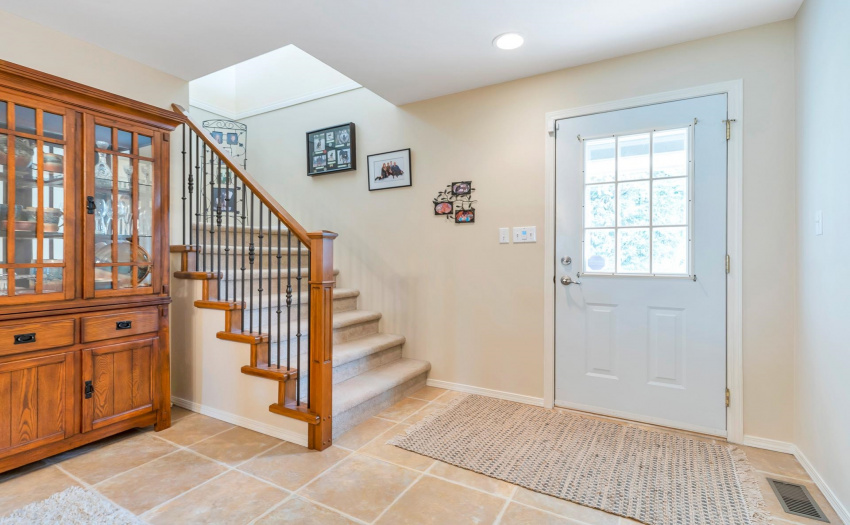 Leads to the Master Bedroom and Flex Room