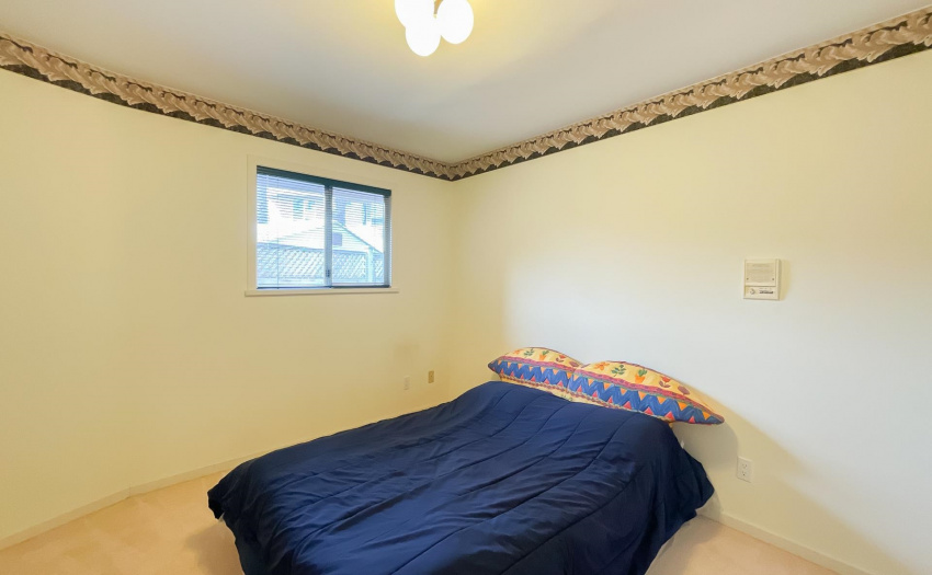 Bedroom on the Main can be used as guest room, office or den