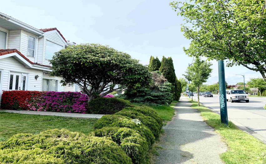 View of Sidewalk and Main St.  Parking allowed in front of the house.