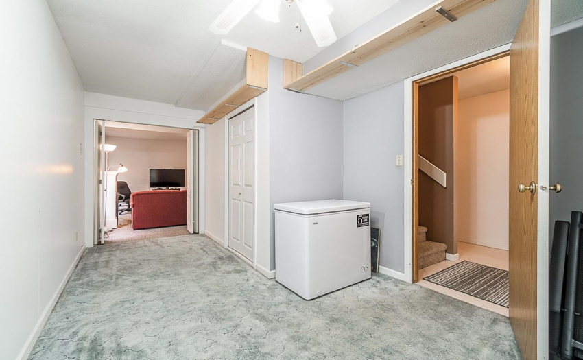 Just off the Foyer, this room can be incorporated into the suite or be used by the upstairs level.