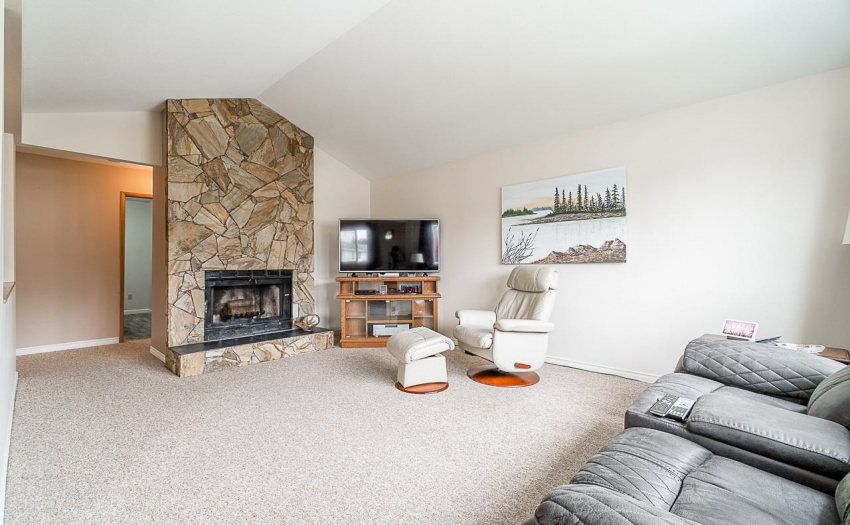 Wood burning fireplace has been WETT certified.