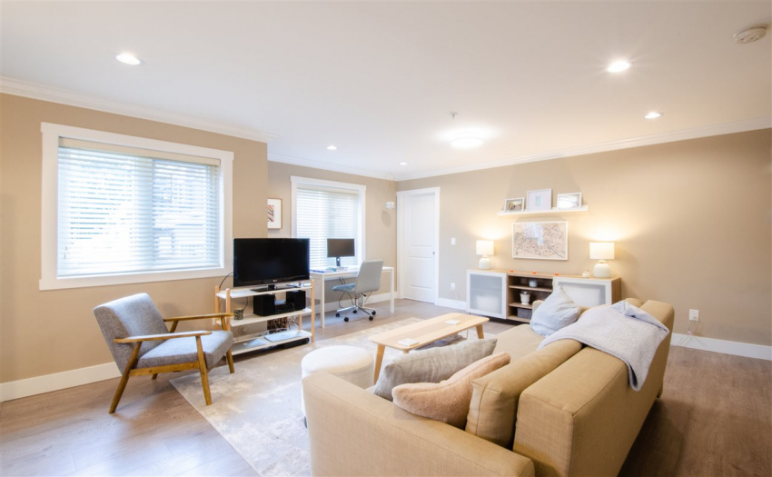 2477 ST. LAWRENCE, Vancouver, BC V5R 2R6, 14 Bedrooms Bedrooms, ,9 BathroomsBathrooms,Multifamily,For Sale,ST. LAWRENCE,R2523555