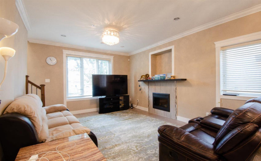 2477 ST. LAWRENCE, Vancouver, BC V5R 2R6, 14 Bedrooms Bedrooms, ,9 BathroomsBathrooms,Multifamily,For Sale,ST. LAWRENCE,R2523555