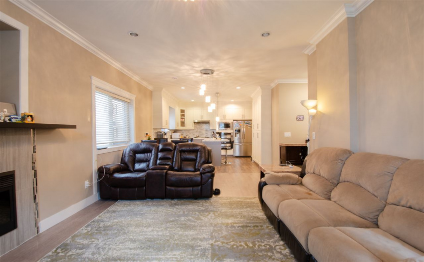 2477 ST. LAWRENCE, Vancouver, BC V5R 2R6, 14 Bedrooms Bedrooms, ,9 BathroomsBathrooms,Multifamily,For Sale,ST. LAWRENCE,R2523555