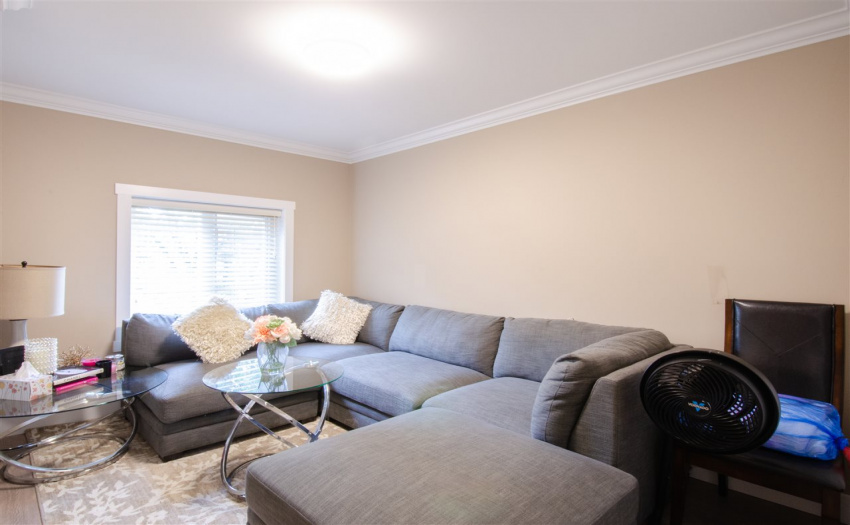 2477 ST. LAWRENCE, Vancouver, BC V5R 2R6, 14 Bedrooms Bedrooms, ,9 BathroomsBathrooms,Multifamily,For Sale,ST. LAWRENCE,R2523555