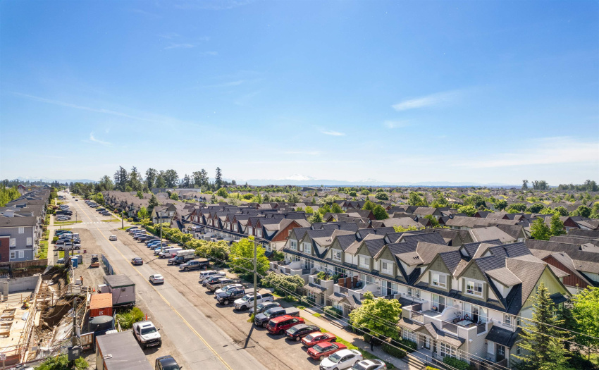 180 degree View from your rooftop patio