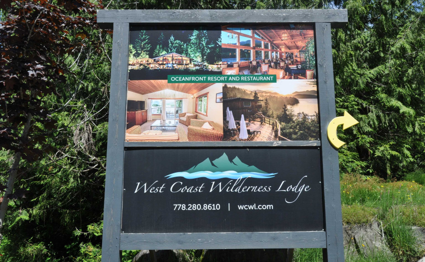 Accommodation and world class restaurant only 10 minutes away.