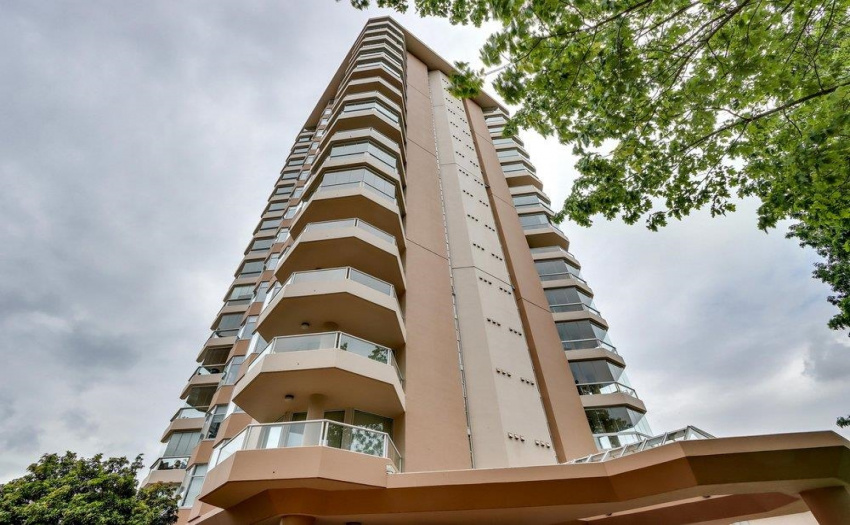 Exterior Front off East Keith Road