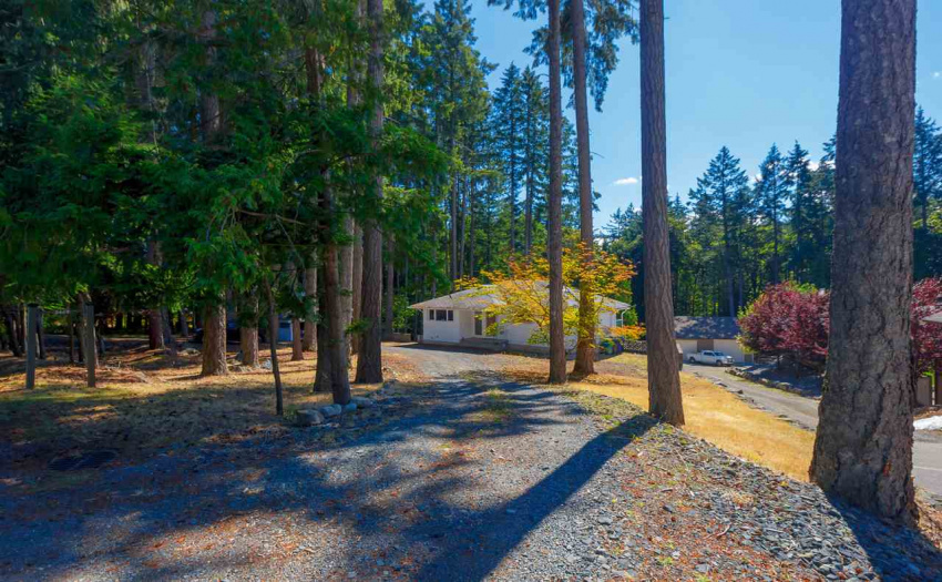 3469 UPLANDS, No City Value, BC V9T 2T4, 4 Bedrooms Bedrooms, ,2 BathroomsBathrooms,Multifamily,For Sale,UPLANDS,R2528253