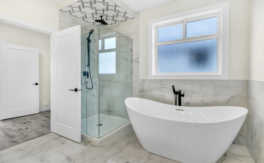 Primary Bedroom ensuite