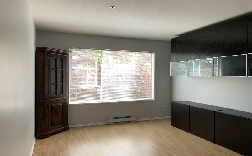 Second bedroom with spacious room size. Also facing quiet south side.