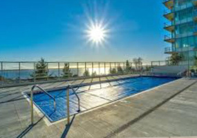Feels like your on Vacation when your at the Miramar Outdoor Pool