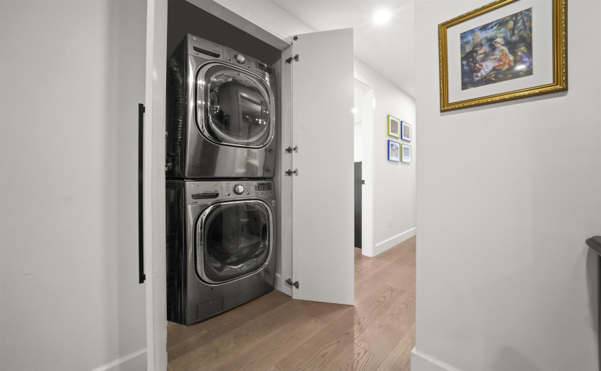 Full-size LG washer & dryer