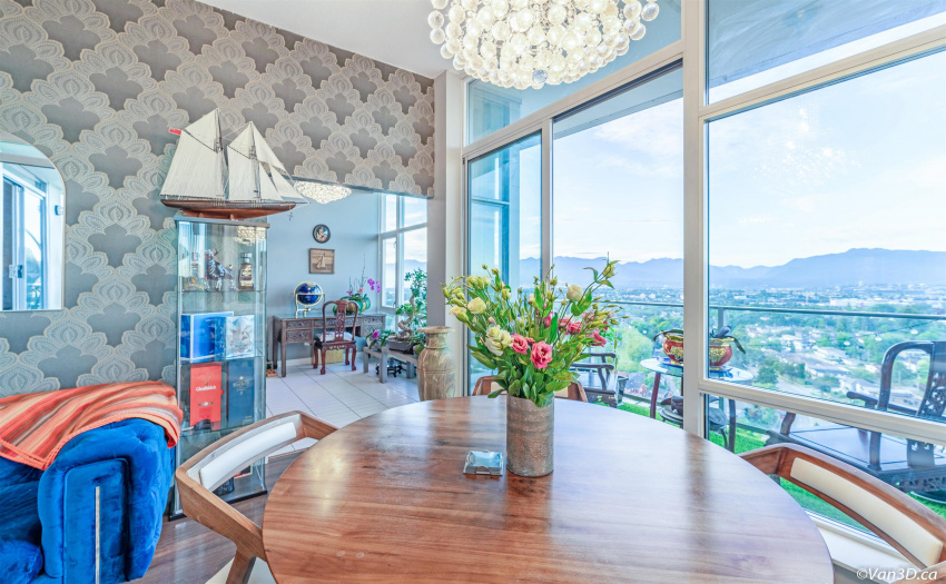 Floor to ceiling windows northwest/east  views of cityscapes and mountains