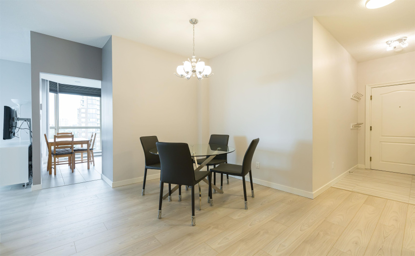 spacious area to entertain guests