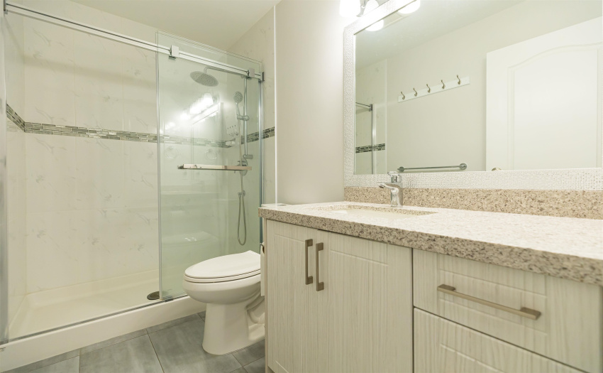 2nd bathroom