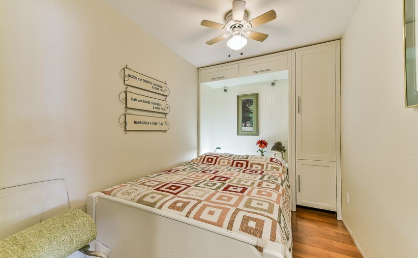 This photo is from 2019 and is used with permission from listing realtor at that time. Only this photo is affected in the current listing.