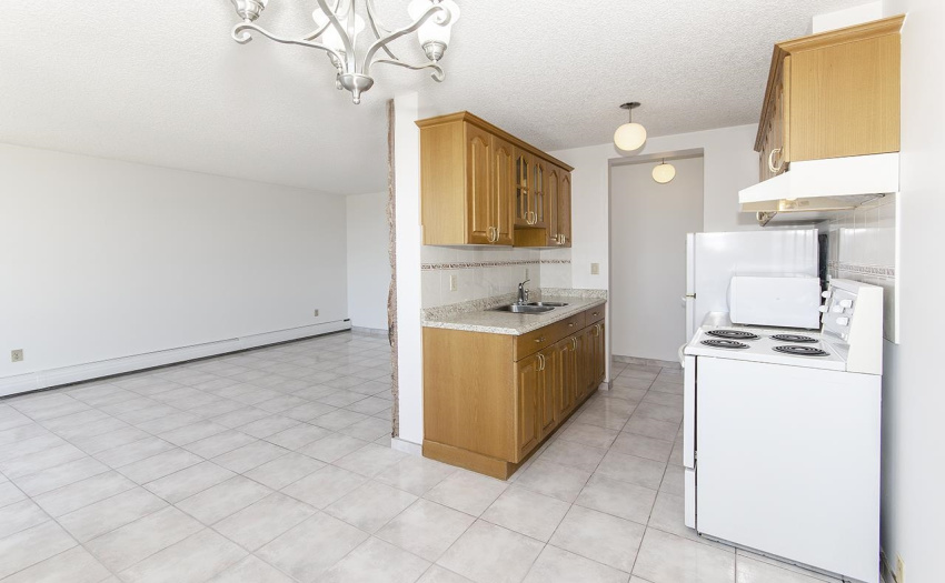 kitchen & Dining area