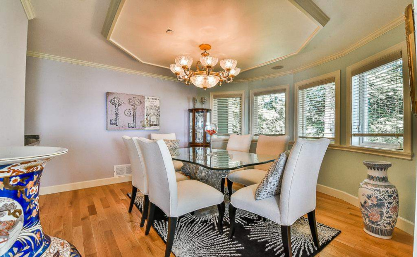 Very large dining room.  Seats 6-8 guests.