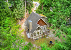 Gorgeous private lot