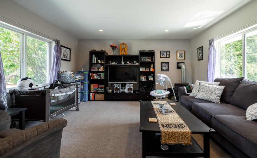 Coach house living room