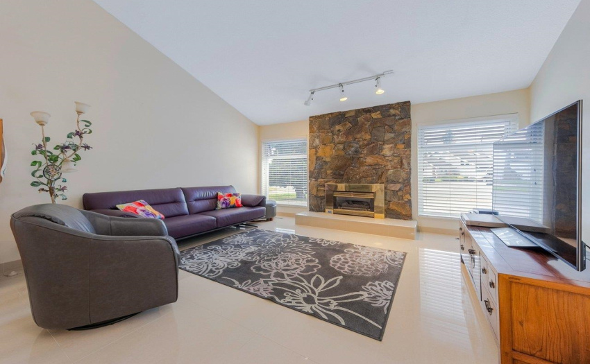 Bright and spacious