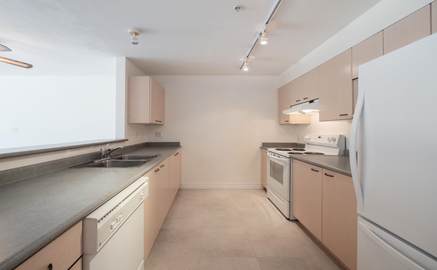 Features BRAND new stove and refrigerator.