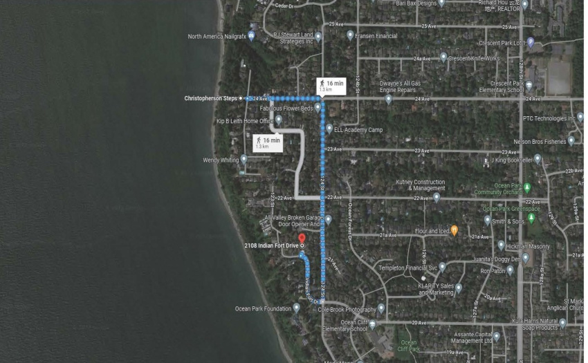 Walking distance to Christopherson Steps leading to beach.