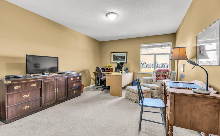 Also a step-in closet in this spacious room