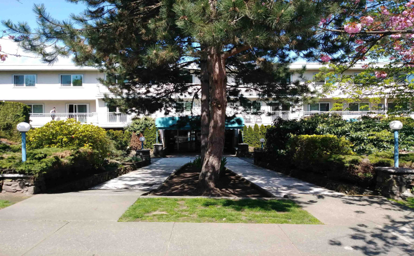 Photo is prior to tenant moving in