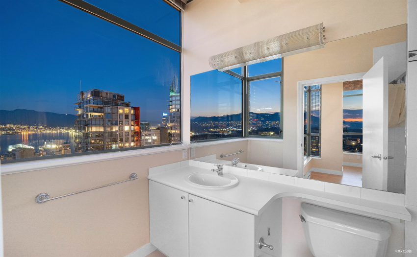 2nd Master Bathroom