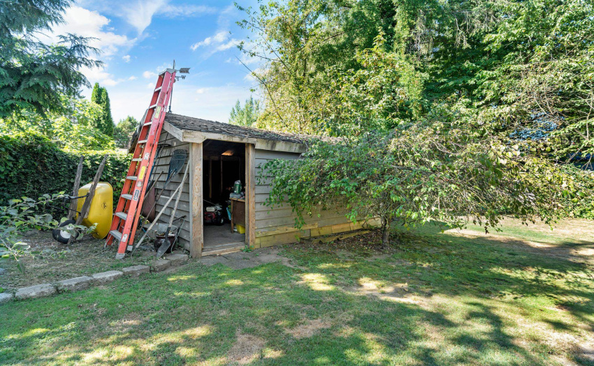 37. Shed