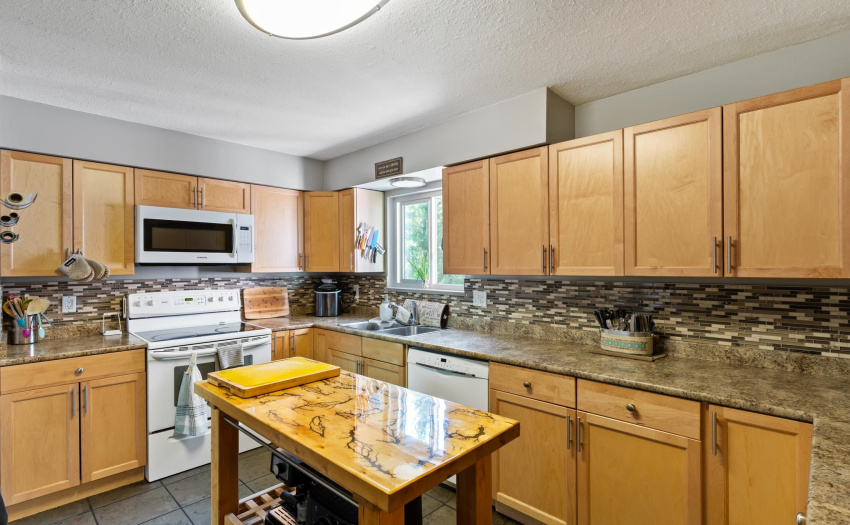 9. Kitchen open with counterspace