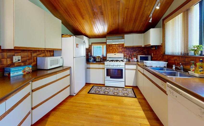With hardwood floors and wood ceilings!