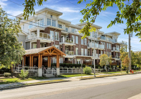 332-4280 Moncton Street The Village