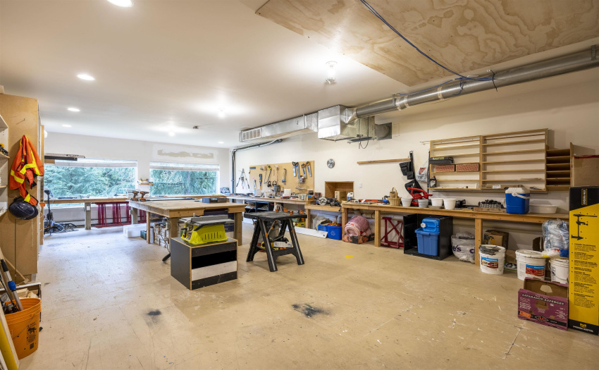 HUGE, BRIGHT AND SPACIOUS